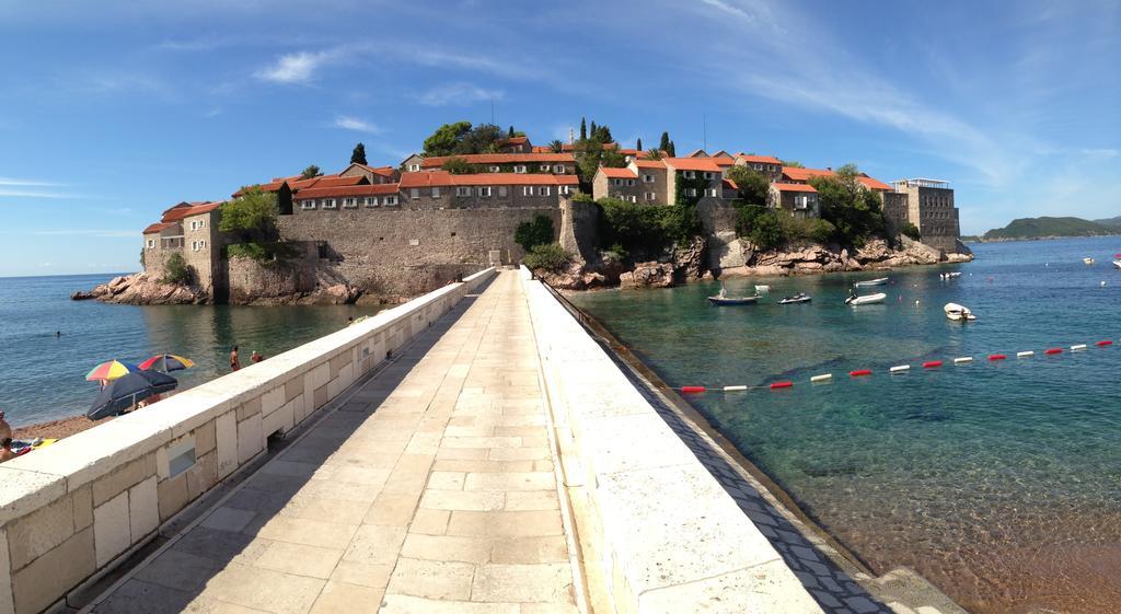 Apartments Vila Andja Sveti Stefan Esterno foto